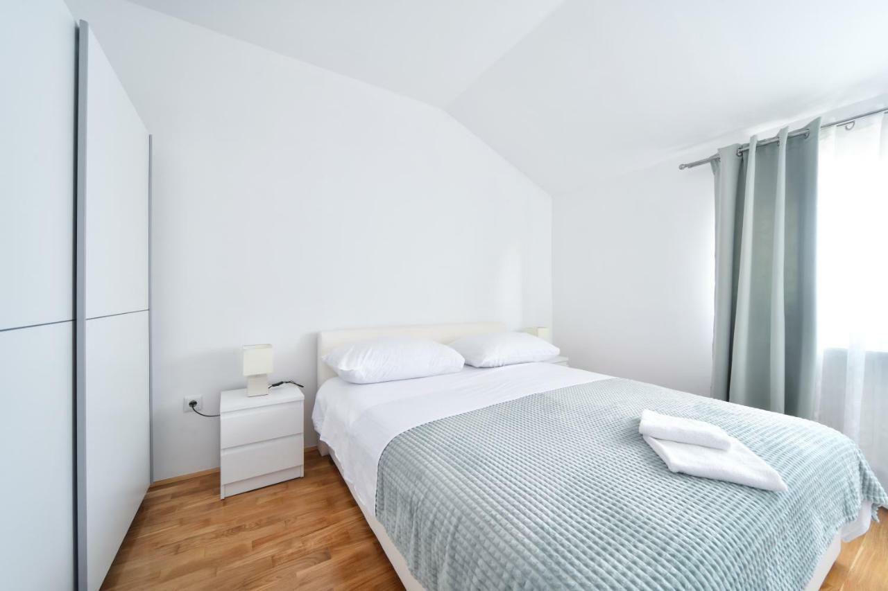 Apartman Novokmet-Crno Hotel Zadar Exterior foto