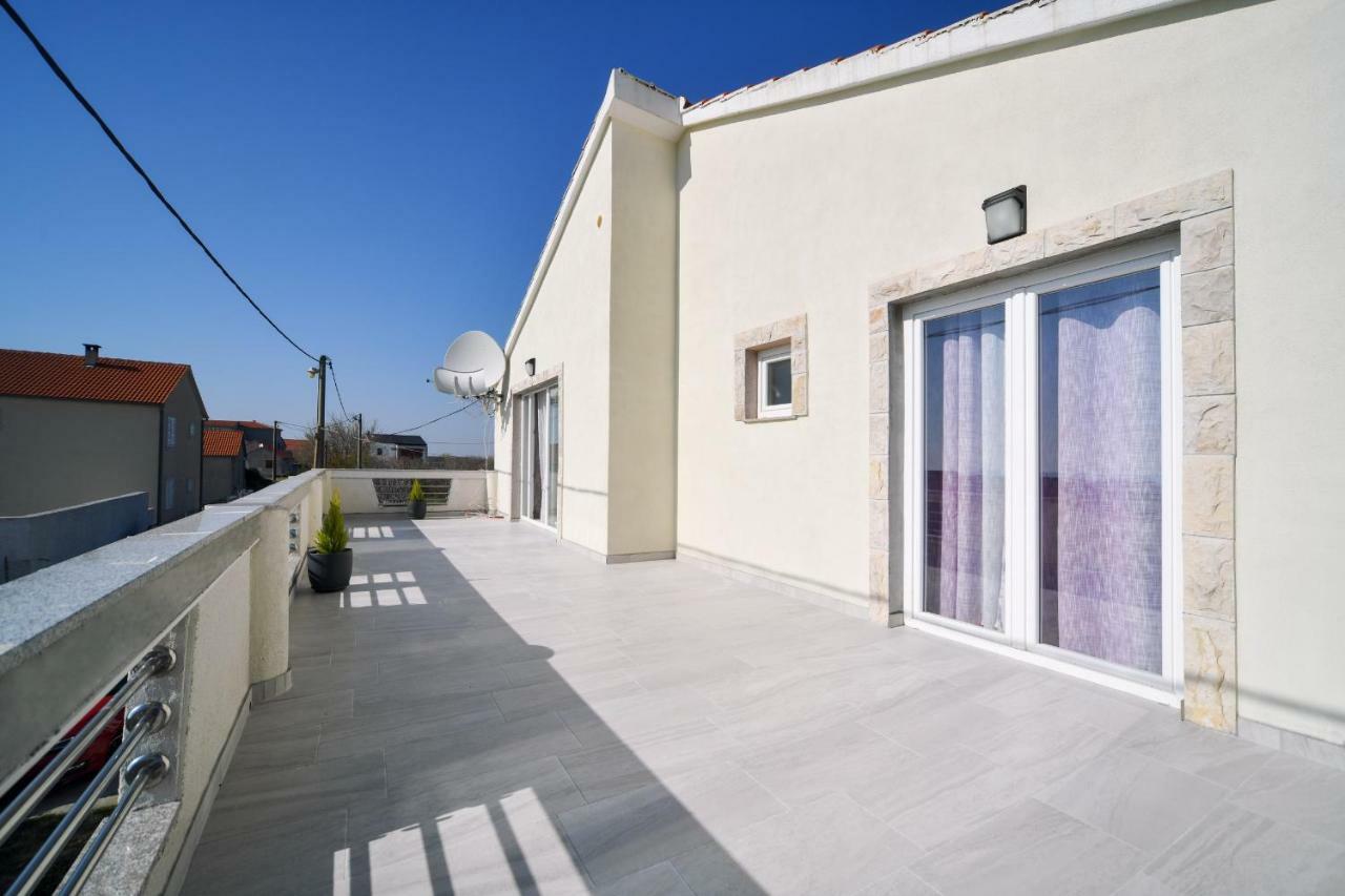 Apartman Novokmet-Crno Hotel Zadar Exterior foto